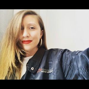 Meet your Posher, Brooke